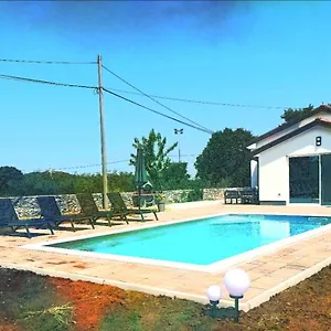 Cozy House With Pool Near Rovinj Apartment